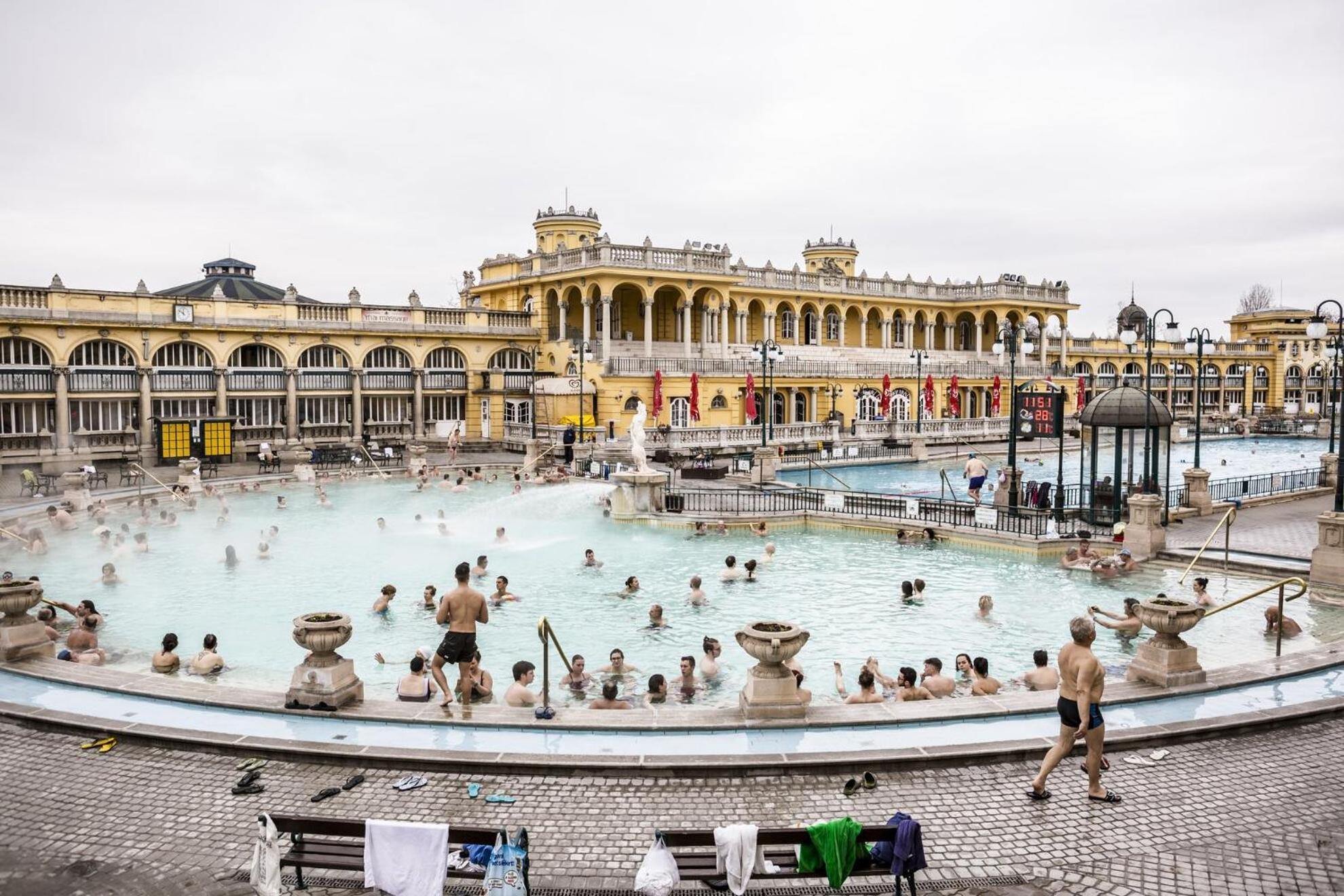 Little Americas Westend Mall Apartments Budapest Exterior foto